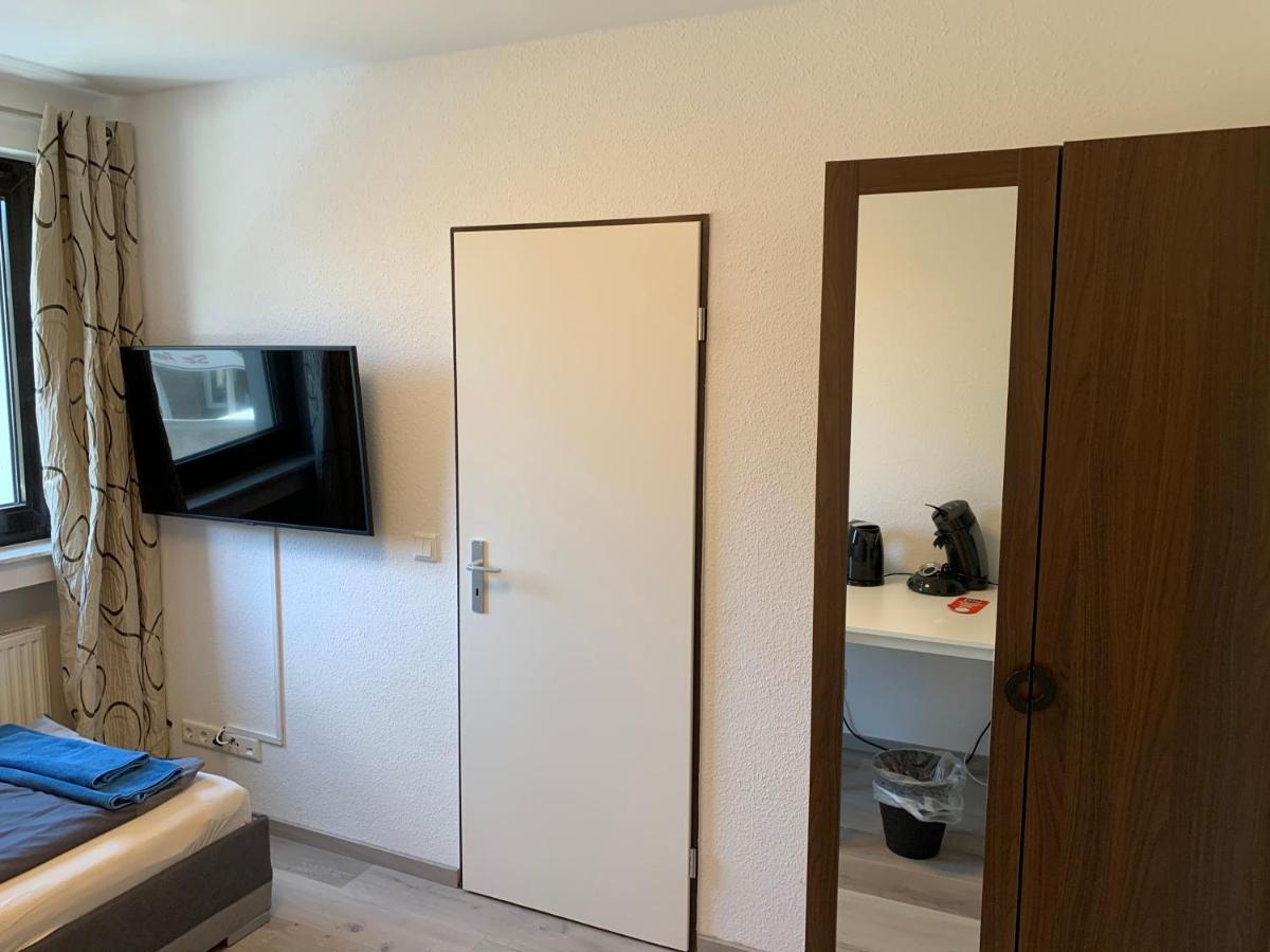 Apart-Hotel Rheinischer Hof Dormagen Buitenkant foto