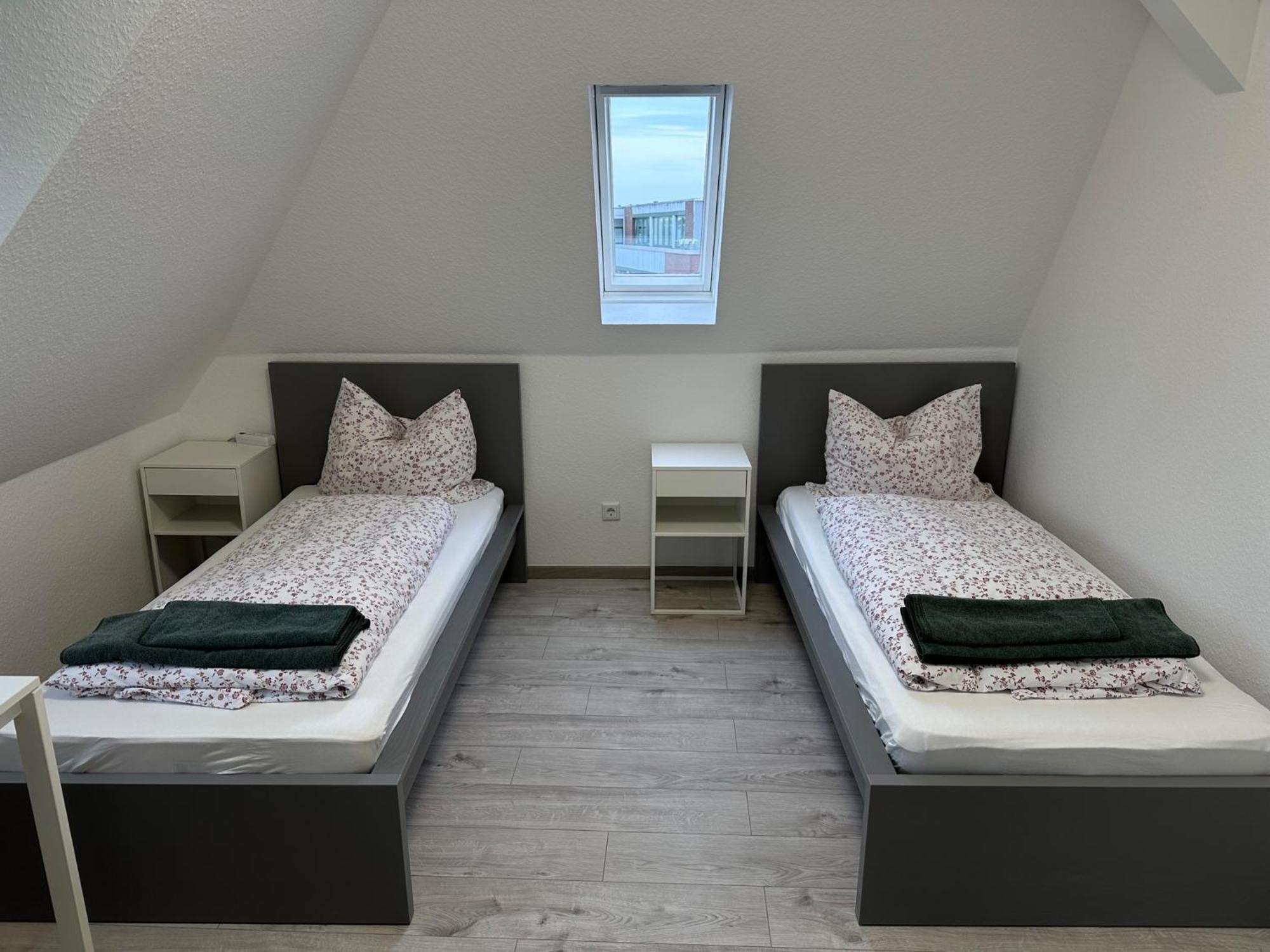 Apart-Hotel Rheinischer Hof Dormagen Buitenkant foto