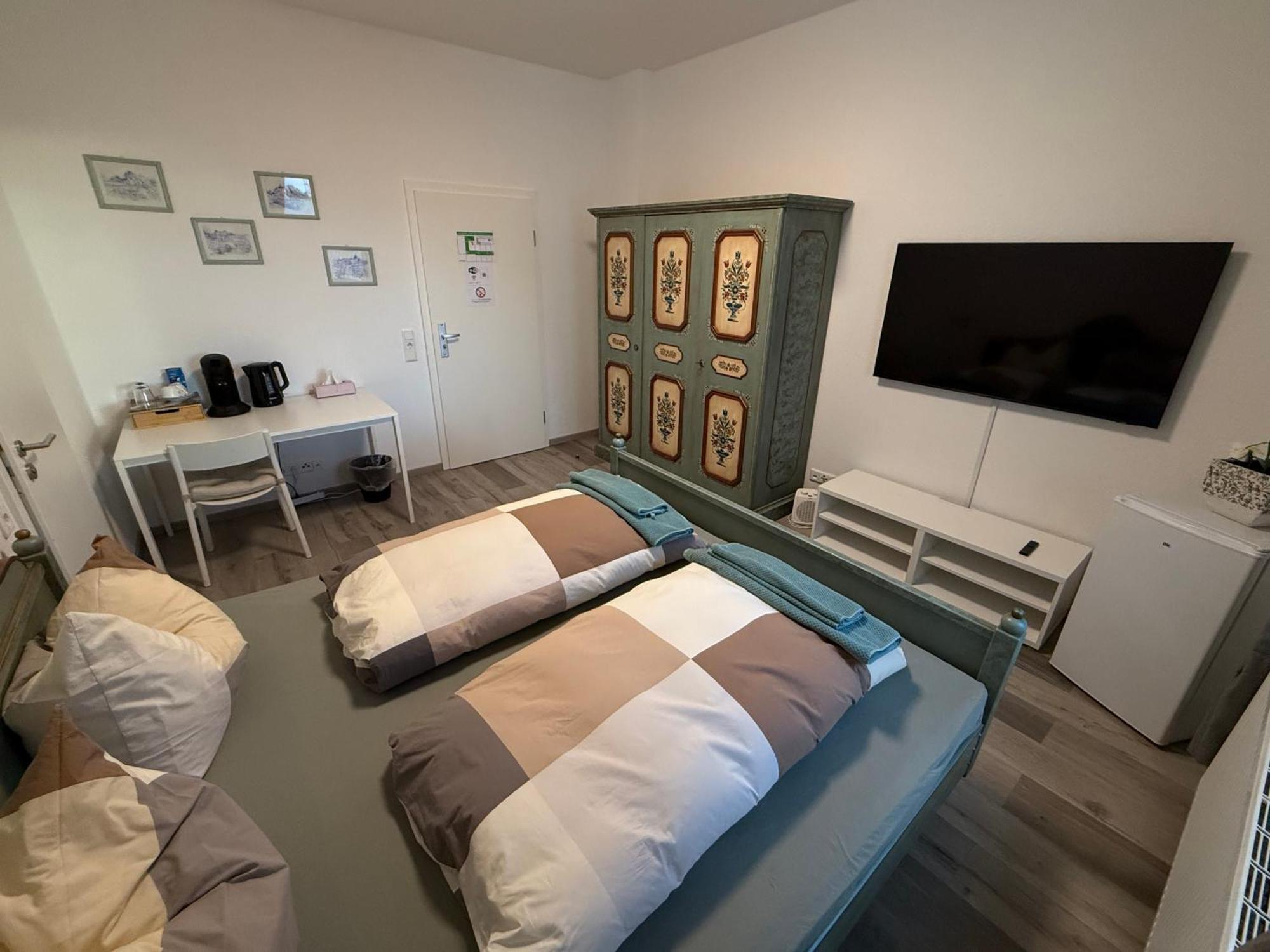 Apart-Hotel Rheinischer Hof Dormagen Buitenkant foto